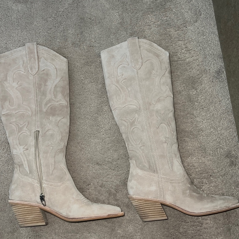 Taupe nude cowgirl boots suede Taupe grey never worn